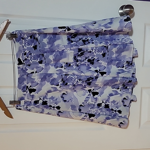 Rickis Size 2 skirt - Picture 2 of 3